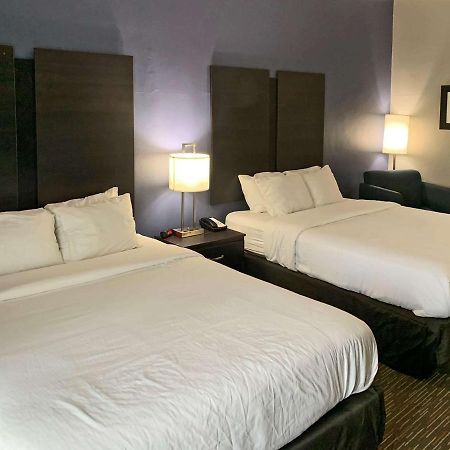 Comfort Inn & Suites Columbus North Экстерьер фото