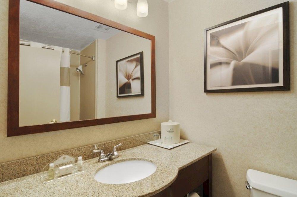 Comfort Inn & Suites Columbus North Экстерьер фото